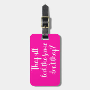 Todos Tienen La Misma Etiqueta De Equipaje