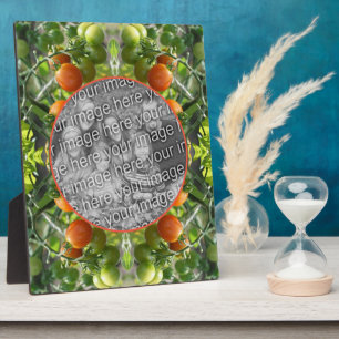 Tomates de cerezo de jardín añaden su propia placa