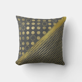 Tono de oro de decorador y almohada de acento con