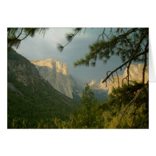 Tormenta eléctrica por el valle de Yosemite
