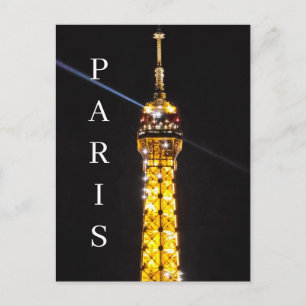 Torre Eiffel de París en postal nocturna