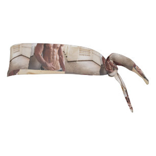 Torso de hombre musculoso sin camiseta de Slippery