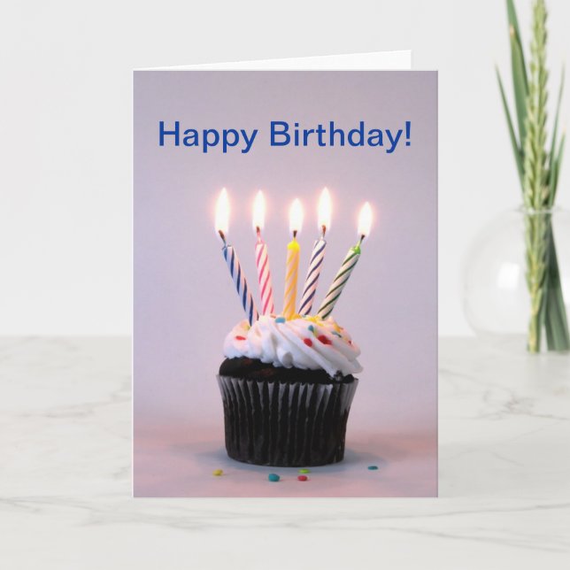 Torta de cumpleaños con tarjeta de saludo de velas (Anverso)