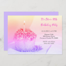 Torta morada colorida invitación de cumpleaños núm