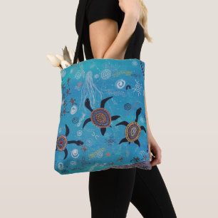 Tortuga soñando con la bolsa de tocador