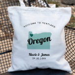Tote de la bolsa de bienvenida de cualquier Boda d<br><div class="desc">Boda de fin de semana bolso de regalo de bienvenida para huéspedes fuera de la ciudad a su boda, con imagen de Oregon. Puede editar los colores de cualquier parte de este diseño, así como mover el corazón a la ubicación de su boda. Para cambiar los colores, haga clic en...</div>