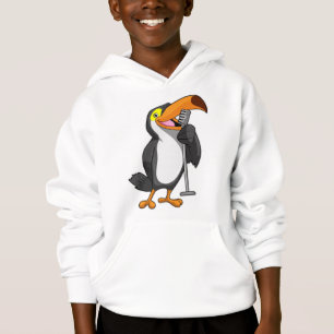 Toucan en la música con micrófono