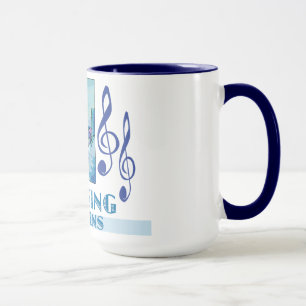 Trabajo a través de la taza de los azules