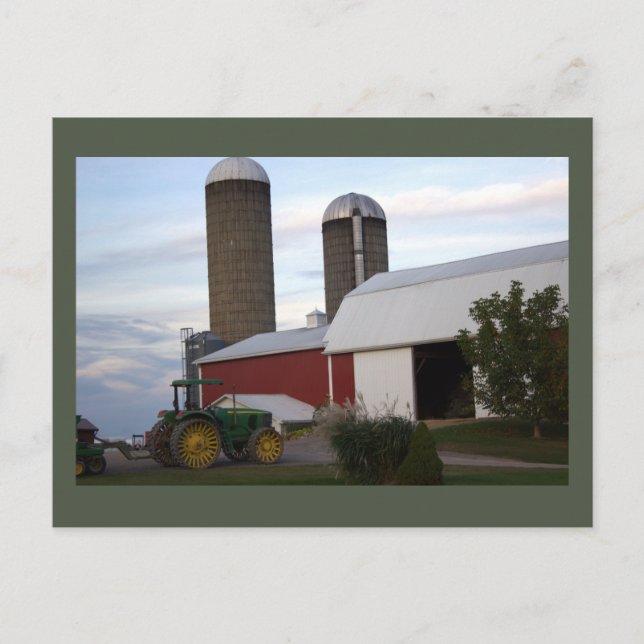 Tractor en tarjeta postal de granja (Anverso)