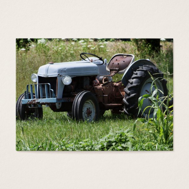 Tractor en un campo (Frente)