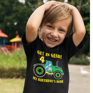 Tractor Verde Entra En La Camiseta De Los Niños De