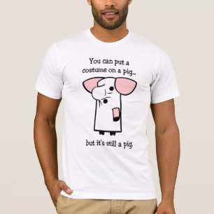 Traje en una camiseta del cerdo