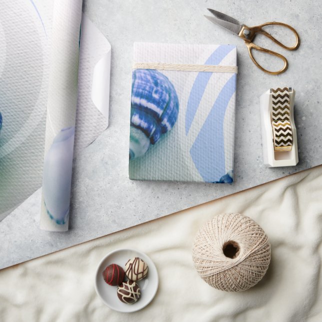 Tres conchas azules de mar envueltas en papel (Artesanía)