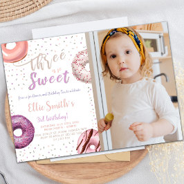 Tres dulces invitaciones de cumpleaños de Donut co