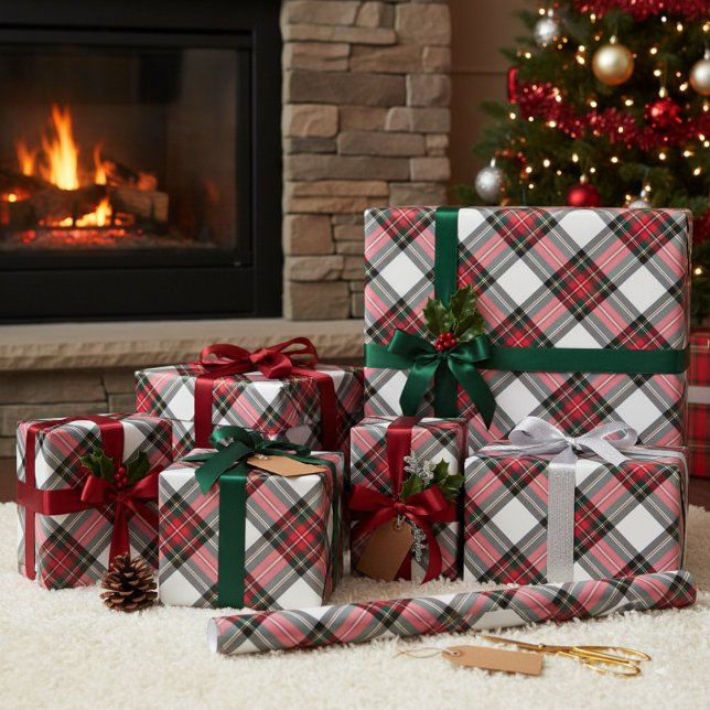 Tres Hojas De Papel De Envoltura De Stewart (Stewart Plaid Wrapping Paper Sheets - Sheet #1)