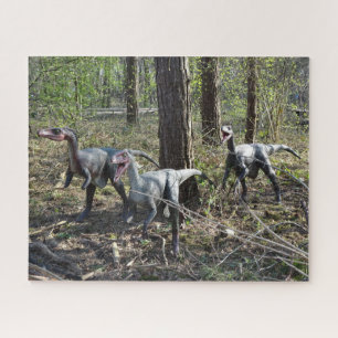 Tres rompecabezas de dinosaurios en ejecución