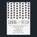 Triángulos Invitación a la boda moderna<br><div class="desc">Patrón geométrico con triángulos negros invitación moderna. Esto es parte de un set,  encontrar RSVP coincidente e insertar tarjeta en nuestra tienda.</div>