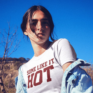 TRIBLENDA A ALGUNOS LES GUSTA LA CAMISETA CALIENTE DE LOS AÑ