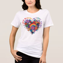 Camiseta de corazón floral vibrante Love in Color