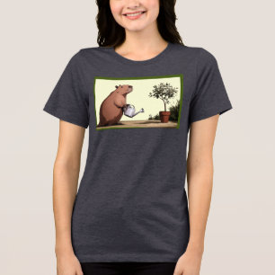 Triblenda Camiseta divertida de mujer con carpincho regando 