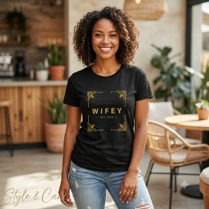 Triblenda Camiseta negra Trendy Wifey en Tri-Blend ultra sua