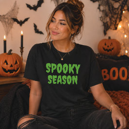 Triblenda Camiseta tipográfica verde de Halloween de la temp