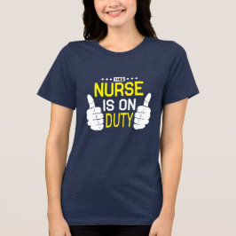Triblenda Esta Enfermera Está En La Camiseta De Servicio