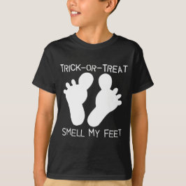 Trick-or-Treat oler mi camiseta de pies