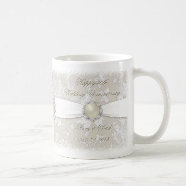 Trigésima taza de café del aniversario de boda del (Derecha)
