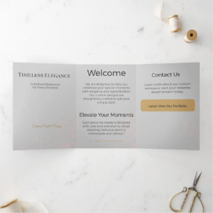 Tríptica Diseño Neutral Elegante Minimalista Tarjeta Trifol