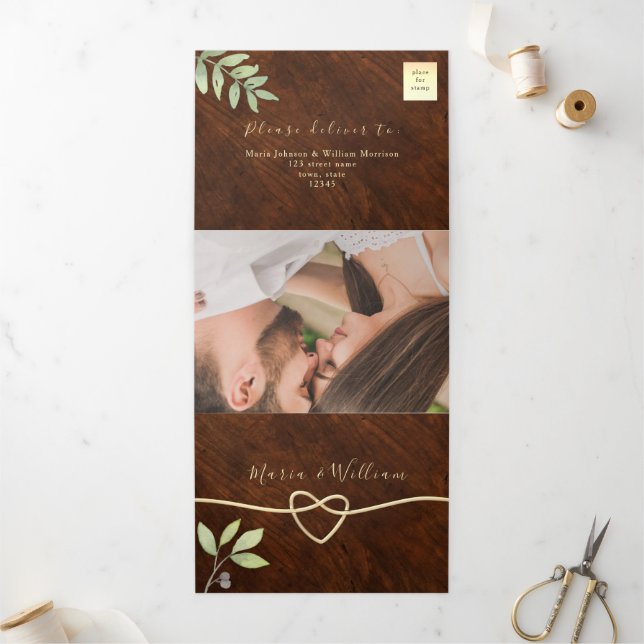 Tríptica Invitación de boda de madera rústica tri-plegable (Exterior)