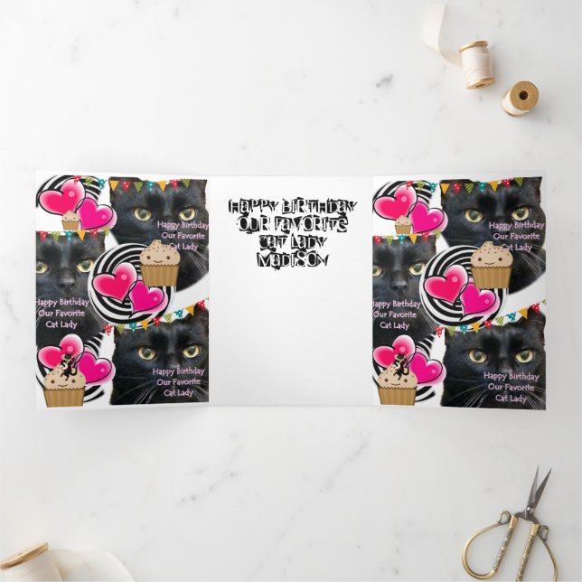 Tríptica Tarjeta feliz de la dama del gato por cumpleaños,  (Interior)