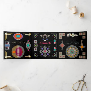 Tríptica Tarjeta triple de fondo negro Brooch