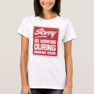 Triste ningún trabajo durante la camiseta de