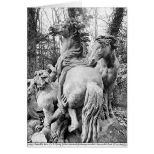 Tritones que preparan dos caballos del sol