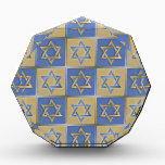 Trofeo Estrella Judaica De David Metalizado Gold Blue<br><div class="desc">Está viendo la colección de diseño de Lee Hiller. Coleccionista,  ropa,  regalos y objetos de colección Lee Hiller Photography o colección de arte digital. Puedes ver su fotografía de la naturaleza en http://HikeOurPlanet.com/ y seguir su blog de senderismo dentro del Parque Nacional de Hot Springs.</div>