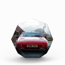 Vista frontal de Lotus Eclat