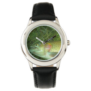 trucha de garganta cortada, reloj de pesca con mos