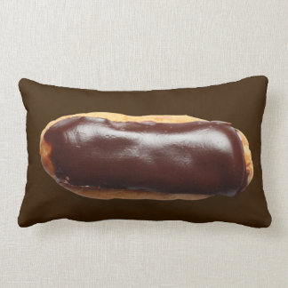 Trullo y almohada largos del buñuelo de Brown