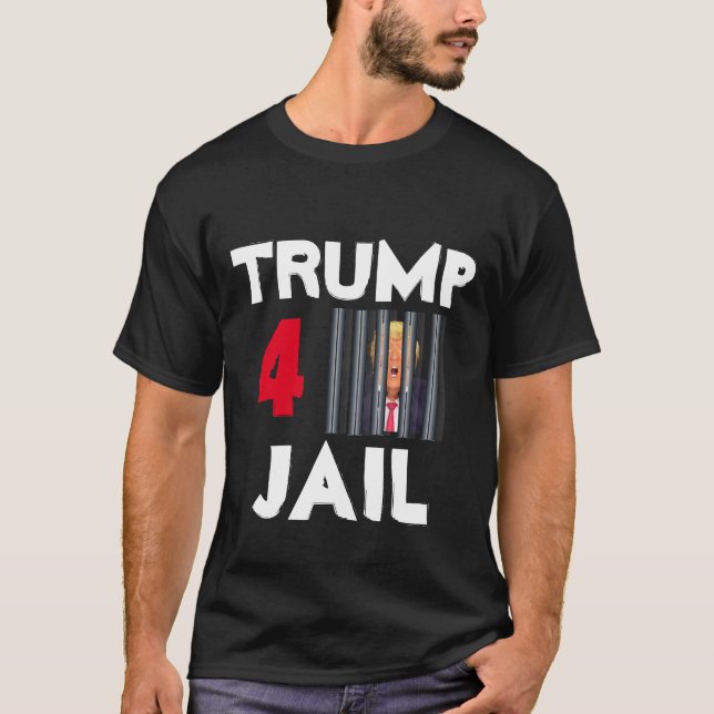 Trump 4 Cárcel con camiseta (Anverso)