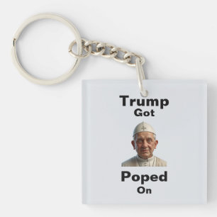 Trump fue poped en llavero