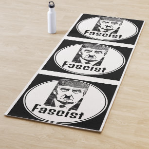 Trump Yoga Mat fascista