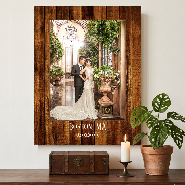 Tu foto con impresión personalizada de madera (Keepsake personalized photo print featuring your own (wedding) photo framed by a wood print)
