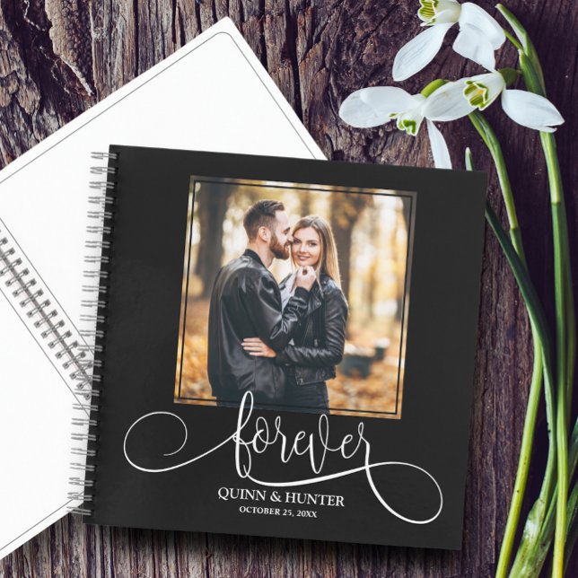 Tu foto en el libro de invitados Boda (Choose SOFT or HARD cover and the inside page style - SKETCH style shown.)
