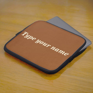 Tu nombre en funda para portátil marrón