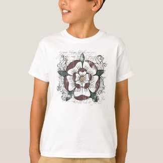 Tudor subió la camisa ligera de los niños