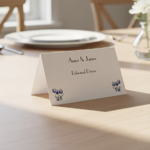 Tulipanes en la tarjeta de personalizable azul Del