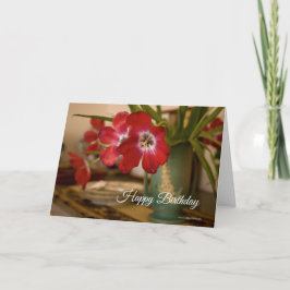 Tulipanes rojos en la tarjeta de cumpleaños Vintag