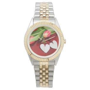 Tulipanes y relojes de corazón
