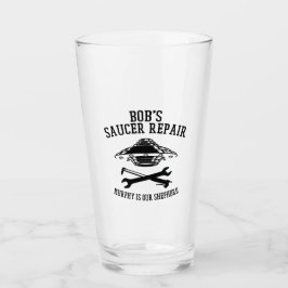 tumbler de vidrio con el logo de la reparación de 